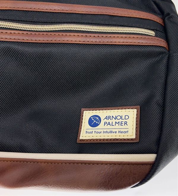 「＜アーノルド　パーマー＞収納上手なクロスボディバッグ（メンズボディバッグ・ウエストポーチ）」｜詳細画像