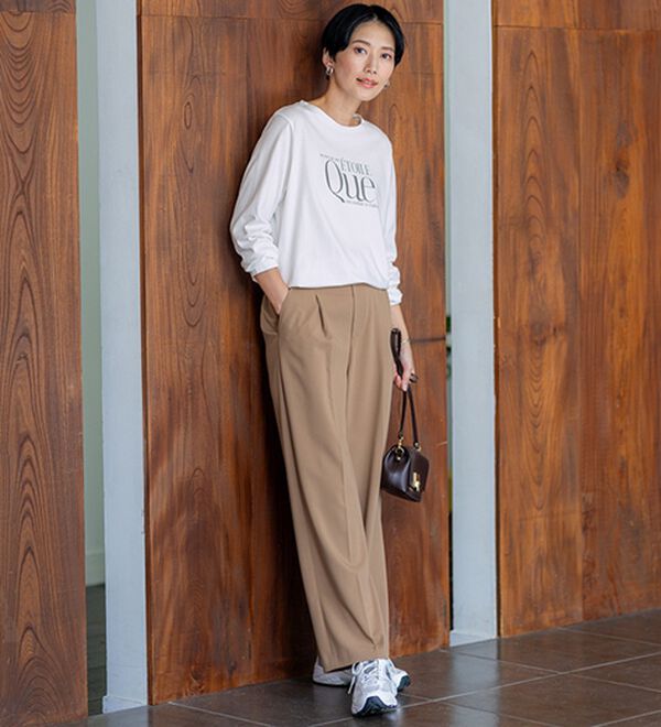 BELLUNA（ベルーナ）の「【着回しのミカタ！】綿100％大人顔サマ見えプリントロンT（カットソー）」｜詳細画像