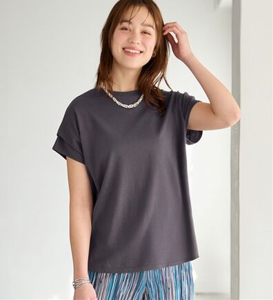 Viola e Viola（ヴィオラ エ ヴィオラ）の「脱普通！すっきり見え大人の上品Ｔシャツ（Tシャツ）」