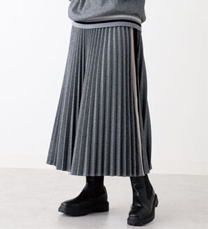 BELLUNA（ベルーナ）の「【Ｌａｇｒｉｌｕａ】ウール調素材ヘリンボーン柄スカート（ロングスカート）」｜グレー系