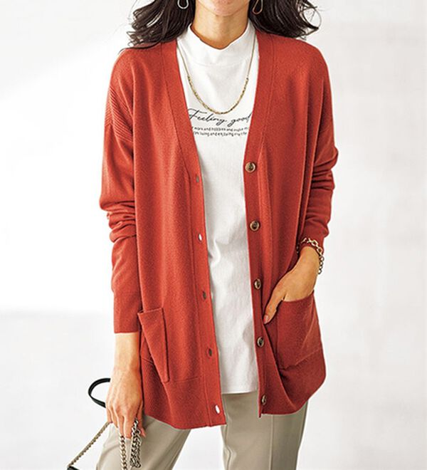 BELLUNA（ベルーナ）の「綿１００％ロゴデザインプルオーバー（カットソー）」｜詳細画像