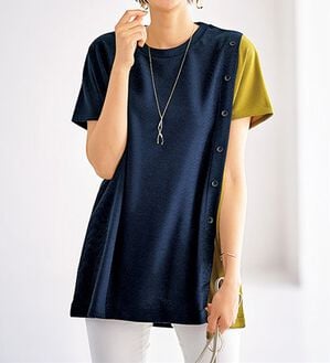 BELLUNA（ベルーナ）の「ボタン使い配色切替デザインチュニック（チュニック）」｜ネイビー／ライム