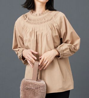 BELLUNA（ベルーナ）の「タックデザインフリル衿ブラウス（ブラウス）」｜詳細画像