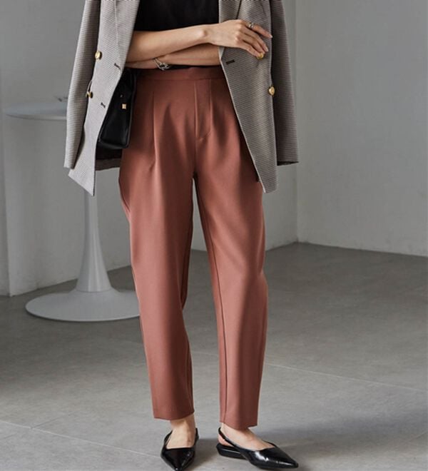 RANAN（ラナン）の「【選べる股下】美脚シルエットタックパンツ（フルレングスパンツ）」｜詳細画像