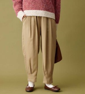Viola e Viola（ヴィオラ エ ヴィオラ）の「ふんわりやわらか素材のゆるパンツ（フルレングスパンツ）」｜グレージュ