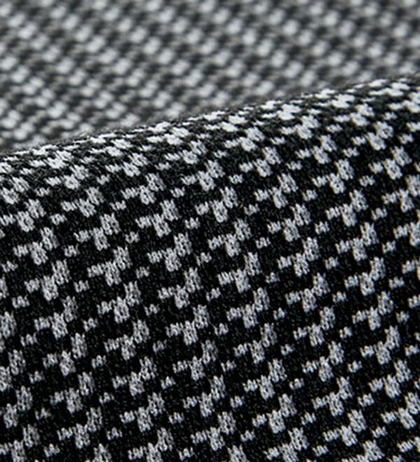 BELLUNA（ベルーナ）の「幾何柄ジャカードニットセットアップ（セットアップ）」｜詳細画像