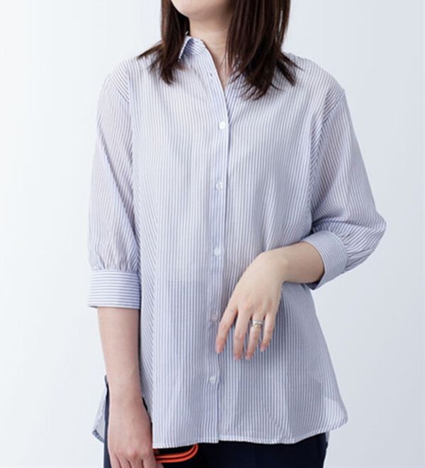 BELLUNA（ベルーナ）の「シアーストライプ素材シャツチュニック（シャツ）」｜ブルー系