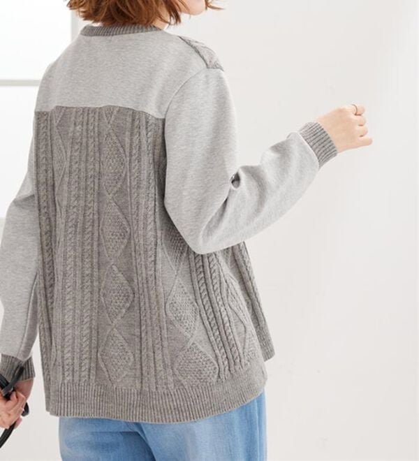 【オシャレ⭐かわいい⭐IENA】グレー　ベージュ　長袖　ケーブル編みセーター IENA（イエナ）の「【Oldderby Knitwear】アランケーブルニット