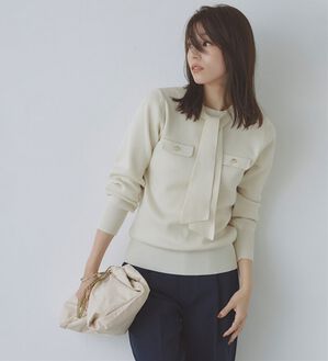 Pierrot（ピエロ）の「ボウタイポケットニット（ニット・セーター）」｜アイボリー