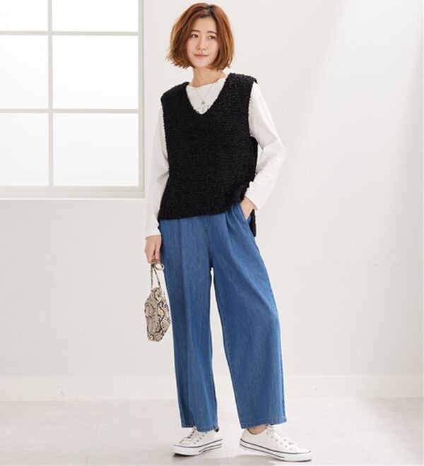 BELLUNA（ベルーナ）の「テープヤーンVネックニットベスト（ベスト）」｜詳細画像