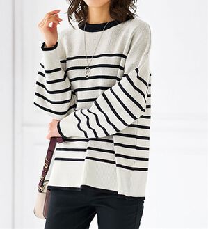 BELLUNA（ベルーナ）の「スウェットライク素材ニットプルオーバー（ニット・セーター）」｜ボーダー(オフ白)