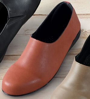 「健康運動指導士ＴＯＫＩ先生監修やわらかストレッチシューズ（フラットシューズ）」｜レンガ