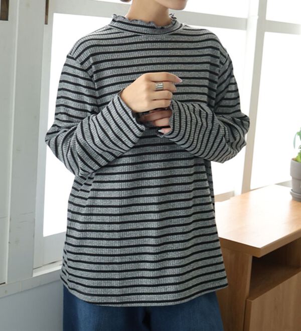 A HAPPY MARILYN（アハッピーマリリン）の「【ＬＬ～６Ｌ】「沿わないネック」で苦しくない。ミルリブ プチハイカットソー（カットソー）」｜ボーダー