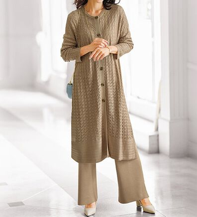 BELLUNA（ベルーナ）の「ニット素材透かし編デザインセットアップ（セットアップ）」