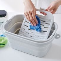 「折りたためるつけ置き洗いバケツセット（ランドリーラック・収納）」