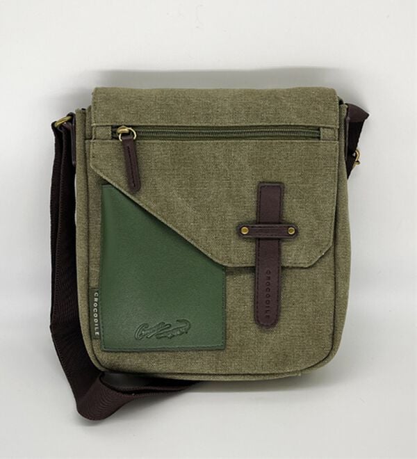 「＜クロコダイル＞洗い加工帆布スマートショルダー（メンズショルダーバッグ）」｜詳細画像