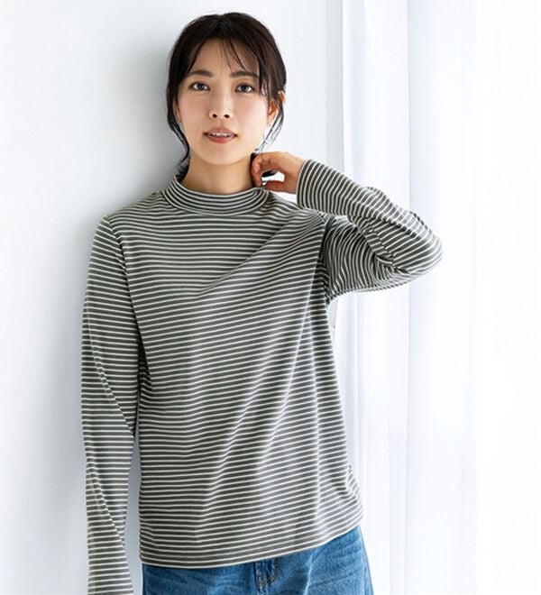 BELLUNA（ベルーナ）の「《ＨｕｇＲｅａｍコットン》裏起毛暖かハイネックプルオーバー（カットソー）」｜チャコール&times;ホワイト