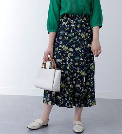 BELLUNA（ベルーナ）の「レーヨンプリント切替デザインスカート（ロングスカート）」