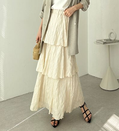 GeeRA（ジーラ）の「ワッシャー素材ティアードスカート（ロングスカート）」