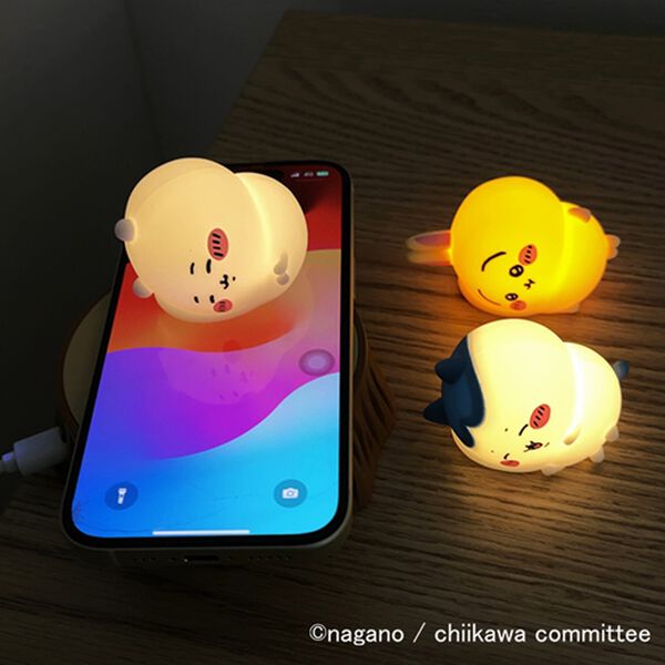 「ちいかわワイヤレス充電器付デスクトップライト（照明・ライト）」｜詳細画像