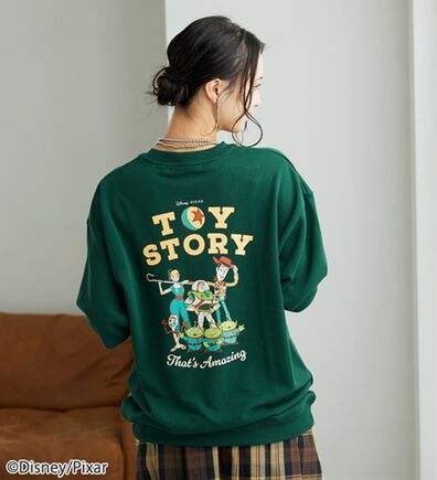 BELLUNA（ベルーナ）の「＜Ｄｉｓｎｅｙ＞【トイ・ストーリー】バックプリントトレーナー（トレーナー・スウェット）」