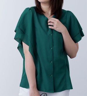 BELLUNA（ベルーナ）の「ビンテージ調素材袖フリルブラウス（ブラウス）」｜エメラルドグリーン
