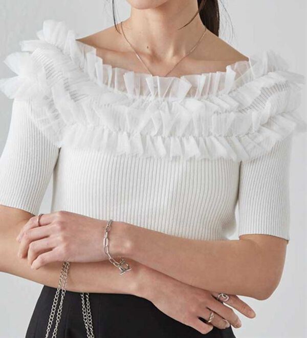 RANAN（ラナン）の「チュールフリルオフショルニット（ニット・セーター）」｜オフホワイト