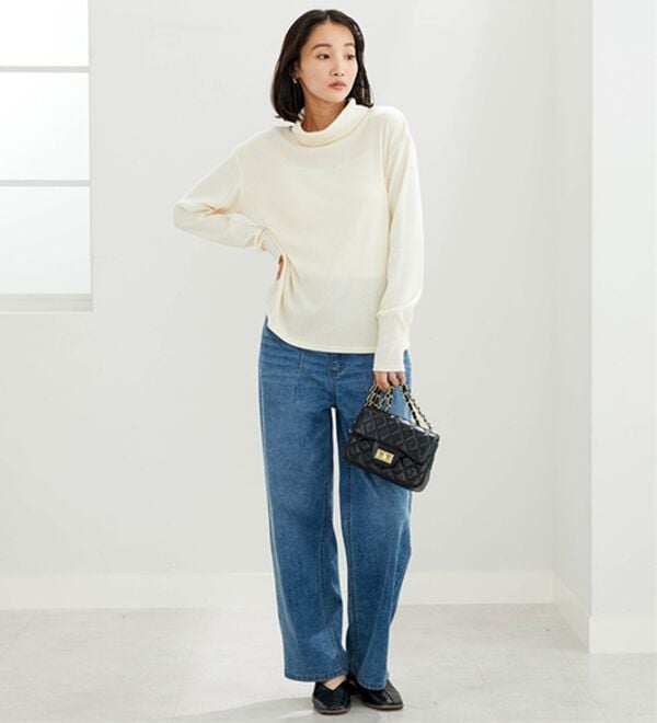 BELLUNA（ベルーナ）の「まるでニット！サラッと軽いリブハイネックプルオーバー（カットソー）」｜詳細画像