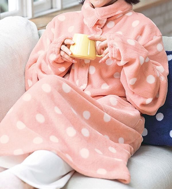 ルフラン（ルフラン）の「【２色組】クッションにもなる着る毛布（パジャマ・ルームウェア）」｜詳細画像