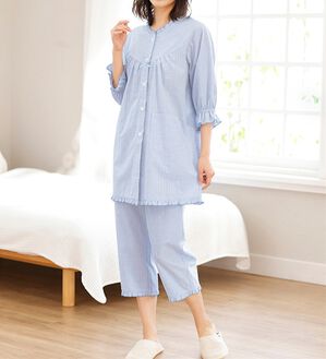 LAVIENNE（ラヴィエンヌ）の「サラッと涼感、綿１００％サッカーパジャマ（パジャマ・ルームウェア）」｜ブルーストライプ