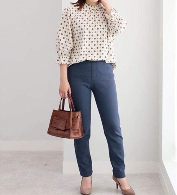 BELLUNA（ベルーナ）の「あったか！裏フリースストレッチパンツ（フルレングスパンツ）」｜詳細画像