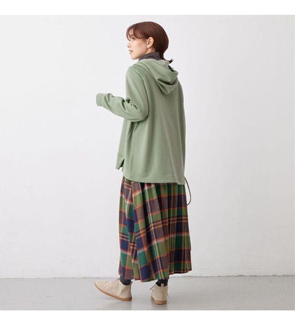 Viola e Viola（ヴィオラ エ ヴィオラ）の「【蓄熱保温】裏ファーVネックゆるシルエットパーカー（パーカー）」｜詳細画像