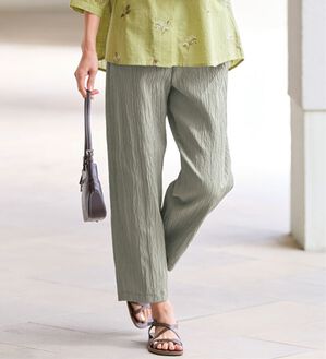 BELLUNA（ベルーナ）の「日本製まるっとバルーンパンツ（フルレングスパンツ）」｜グレージュ