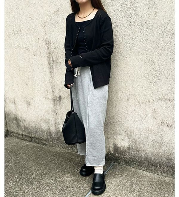 GeeRA（ジーラ）の「すっきり見え！フロントラインスウェットナロースカート（ロングスカート）」｜詳細画像