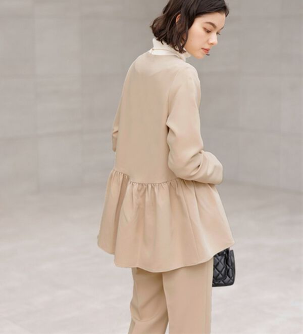 GeeRA（ジーラ）の「【2点セット】ペプラムジャケットセットアップスーツ（パンツスーツ）」｜詳細画像