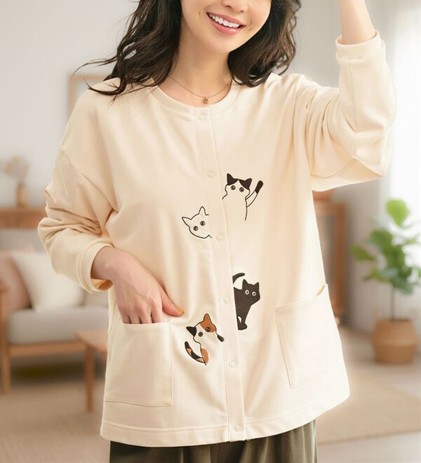 いちご mannine 猫ちゃん刺繍 ニットカーディガン 大きいサイズ 4 ネコ刺しゅうひょっこりカーディガン - ベルーナ【公式】