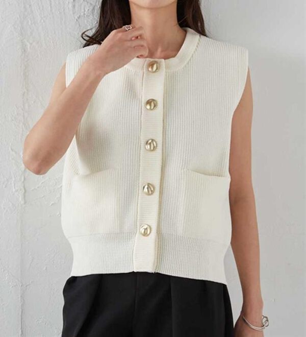 RANAN（ラナン）の「ニュアンスボタンニットベスト（ベスト）」｜詳細画像