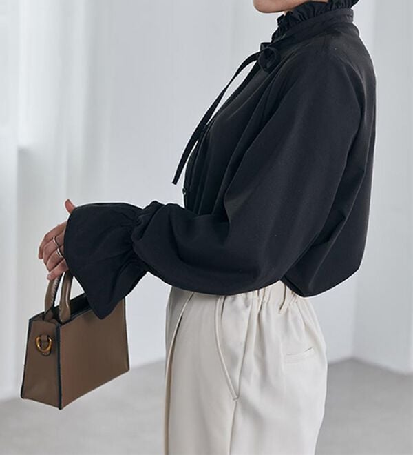 RANAN（ラナン）の「プチフリルリボン付きブラウス（ブラウス）」｜詳細画像