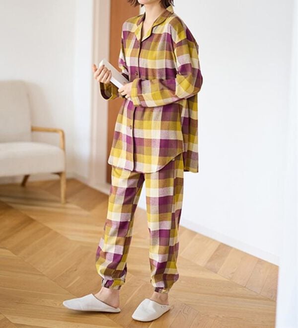 LAVIENNE（ラヴィエンヌ）の「綿１００％ふんわり柔か微起毛パジャマ（パジャマ・ルームウェア）」｜詳細画像