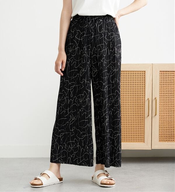 BELLUNA（ベルーナ）の「なめらか素材ゆったりプリーツパンツ（ワイドパンツ・ガウチョ）」｜詳細画像