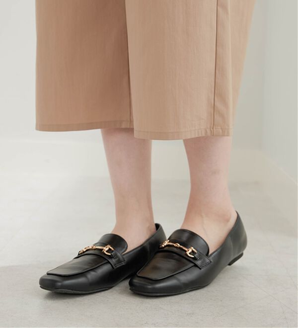 BELLUNA（ベルーナ）の「サラリ綿混ボタン使いキュロットパンツ（その他パンツ）」｜詳細画像