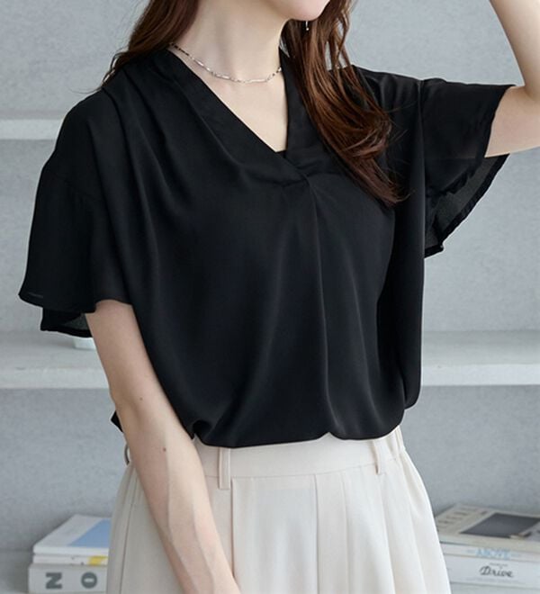 GeeRA（ジーラ）の「【再入荷】サラサラ涼しい！着やせも叶うフレアー袖ブラウス（ブラウス）」｜詳細画像