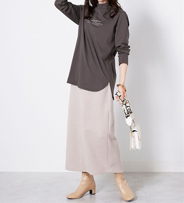 BELLUNA（ベルーナ）の「綿１００％ロゴデザインプルオーバー（カットソー）」｜詳細画像