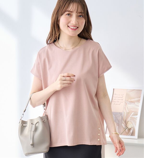alotta（アロッタ）の「ひんやり裾パールデザインＴシャツ（カットソー）」｜ピンク