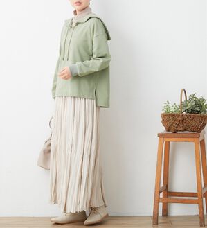 Viola e Viola（ヴィオラ エ ヴィオラ）の「裏毛スキッパーセーラー衿プルオーバー（カットソー）」｜グリーン