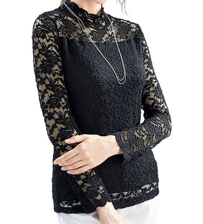 LAVIENNE（ラヴィエンヌ）の「【２色組】重ね着を楽しむ総レースインナー（肌着・インナーウェア）」