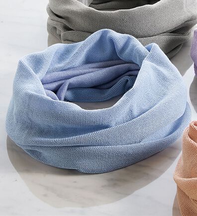 BELLUNA（ベルーナ）の「接触冷感シルク混スヌード（ストール・スカーフ・マフラー）」