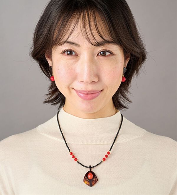 BELLUNA（ベルーナ）の「べっ甲珊瑚ペンダント（ネックレス・ペンダント）」｜詳細画像