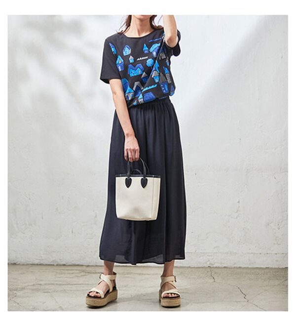 BELLUNA（ベルーナ）の「綿１００％ロング丈プリントＴシャツ（Tシャツ）」｜詳細画像