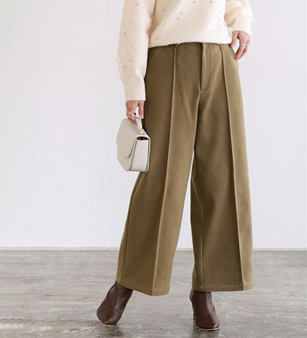 Pierrot（ピエロ）の「カット起毛ピンタックワイドパンツ（ワイドパンツ・ガウチョ）」｜キャメル
